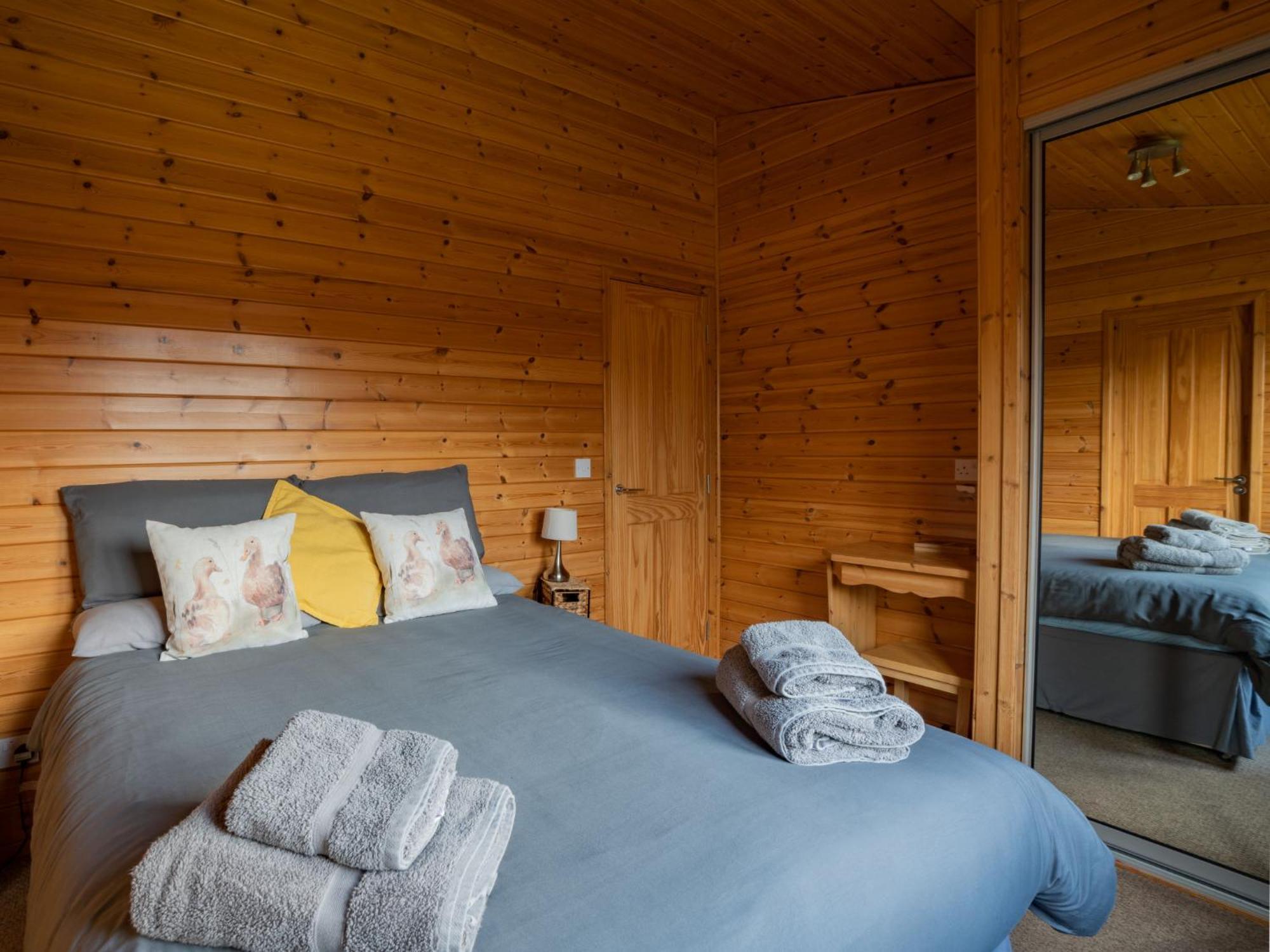 Chalet Loch Leven Lodge 10 By Interhome Kinross Eksteriør billede